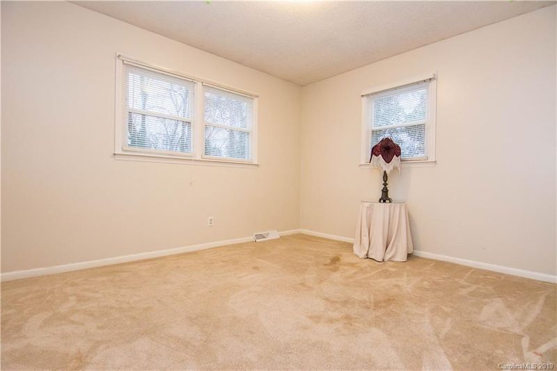 4162 Charles Raper Jonas Hw, Alexis, NC 28006