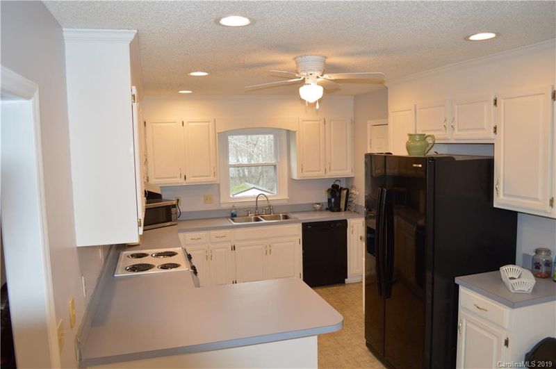 106 Red Oak Ct #83, Gastonia, NC 28052