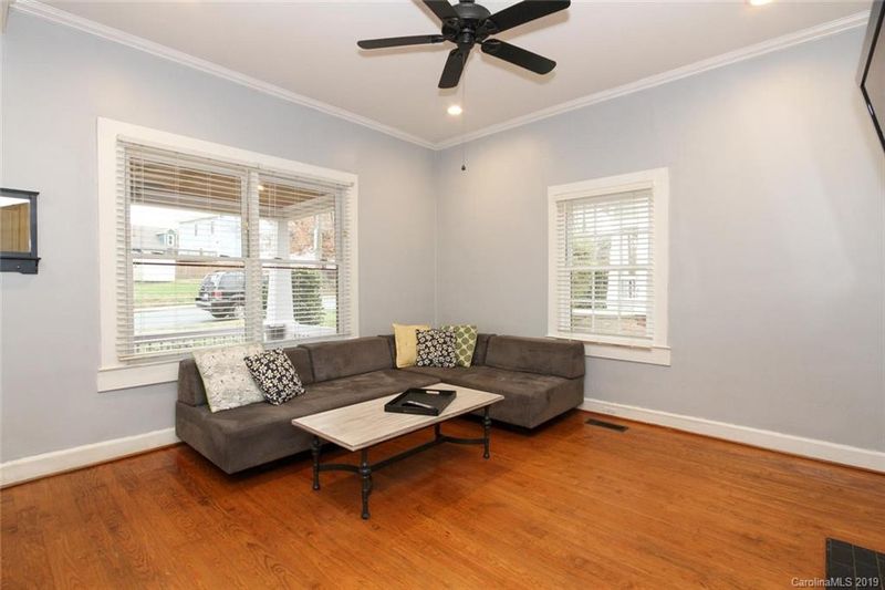 504 Herrin Ave, Charlotte, NC 28205