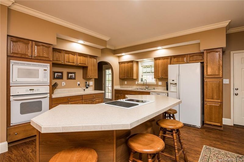 1659 Timber Run Dr, Iron Station, NC 28080