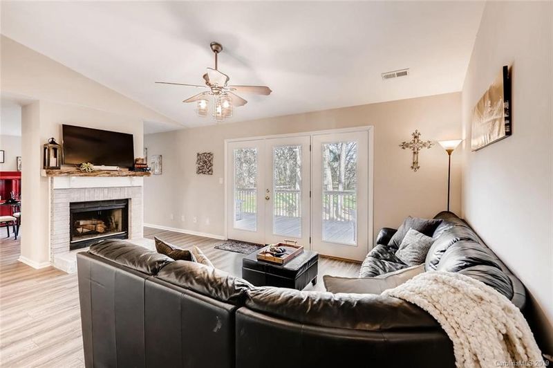 13601 Seastone Ln, Pineville, NC 28134
