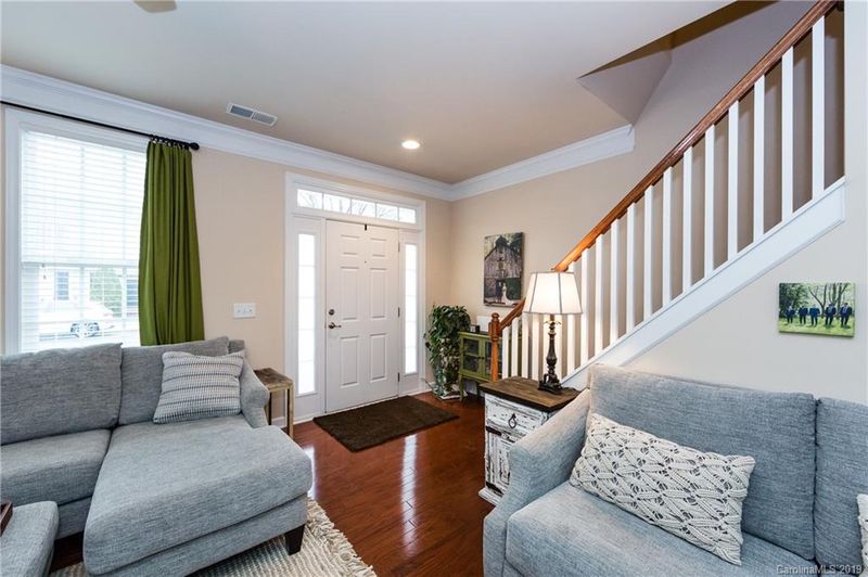 9816 Longstone Ln, Charlotte, NC 28277