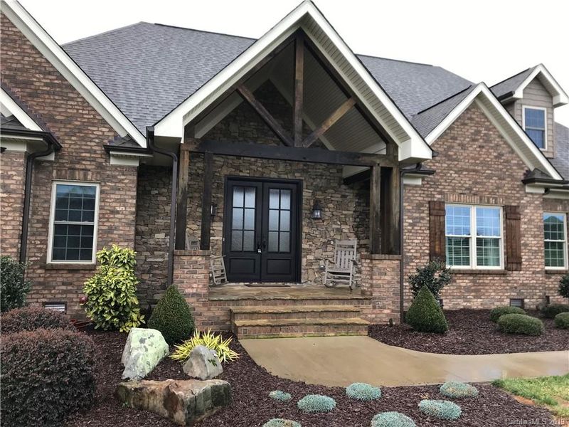 1389 Steeplechase Ln, Mount Pleasant, NC 28124