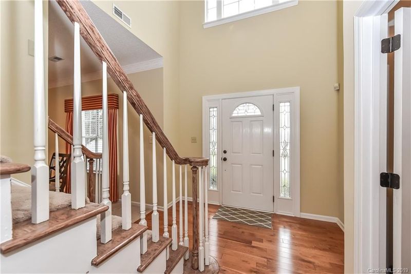 6407 Rosebriar Ln, Charlotte, NC 28277
