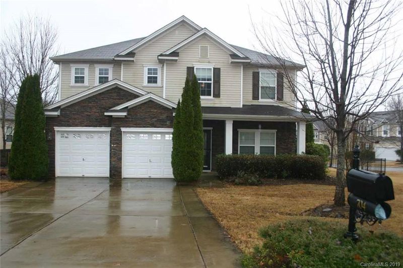 704 Sandy Green Ct, Fort Mill, SC 29715