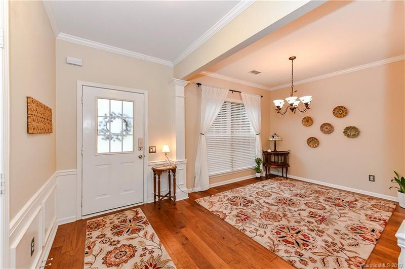 4021 Constable Ct, Charlotte, NC 28209