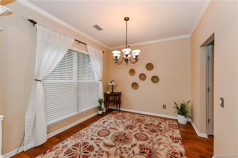 4021 Constable Ct, Charlotte, NC 28209
