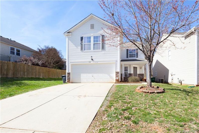 7213 Fox Point Dr, Charlotte, NC 28269