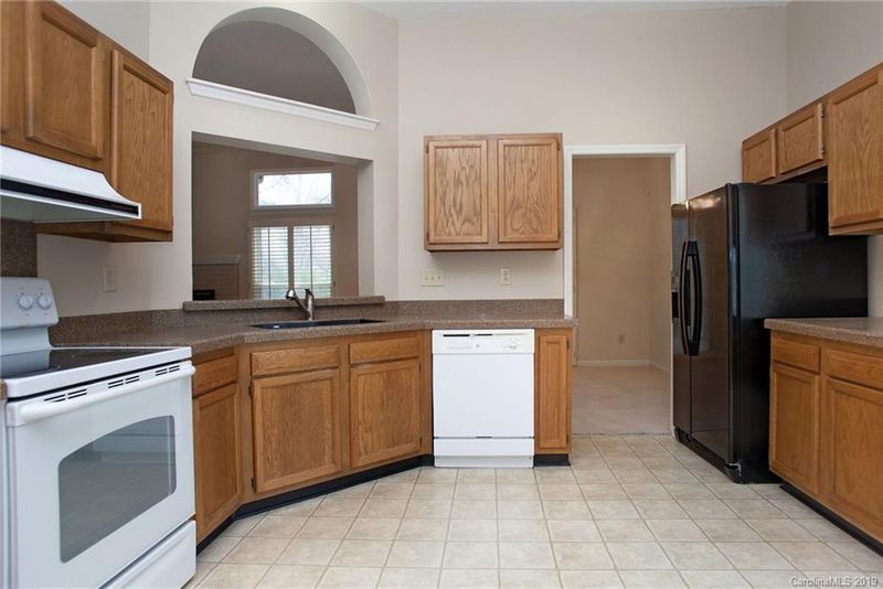 14830 Bridgewater Ln, Mint Hill, NC 28227