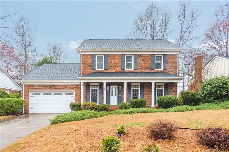 628 Walnut Point Dr, Matthews, NC 28105