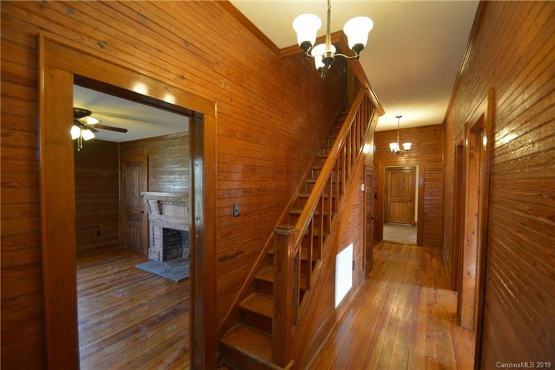 1697 Woolie Rd, Lincolnton, NC 28092