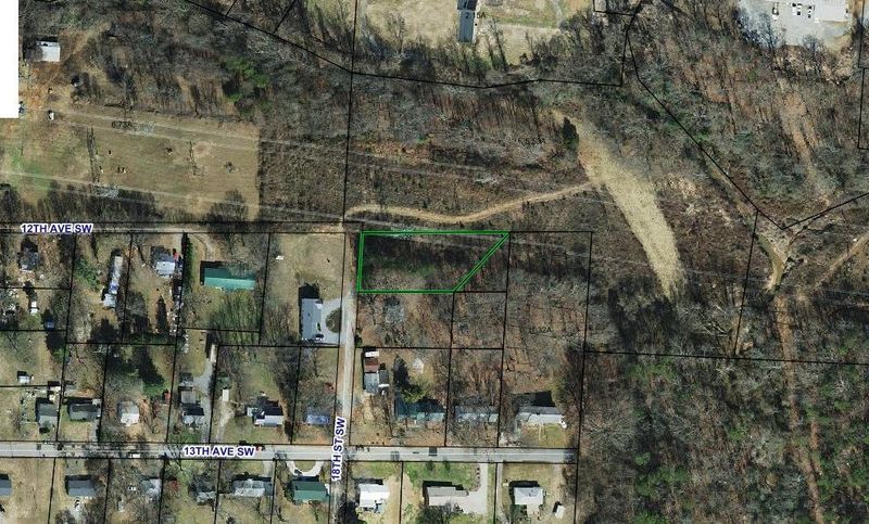 00 18th St SW #3D, Hickory, NC 28602