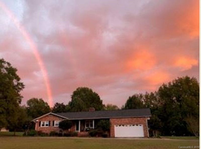 579 Penn Lake Rd, Chester, SC 29706