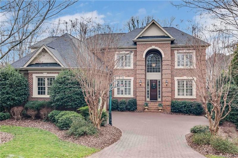 10809 Dobbs Ct, Charlotte, NC 28277