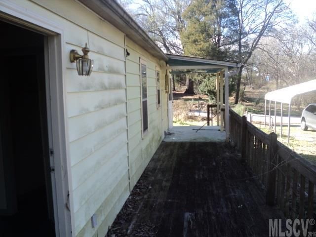 407 14th Ave NE, Hickory, NC 28601