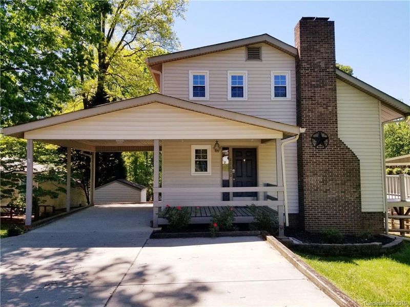 21630 Rio Oro Dr, Cornelius, NC 28031