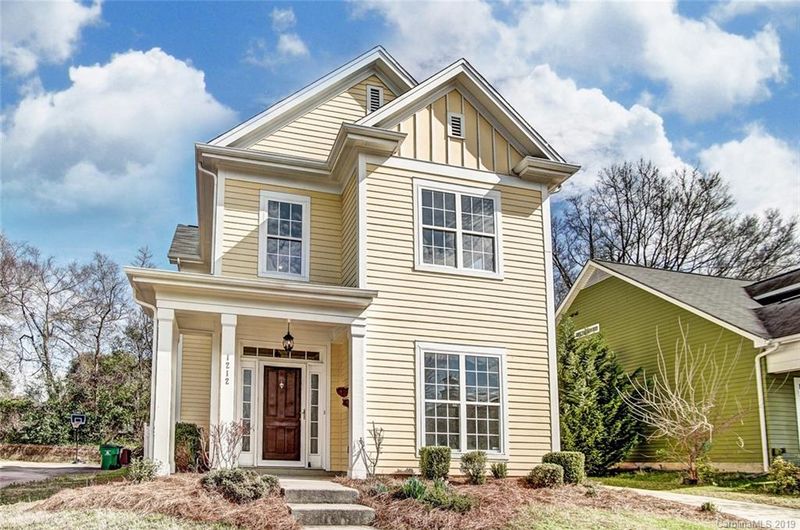 1212 Rising Oak Dr, Charlotte, NC 28206