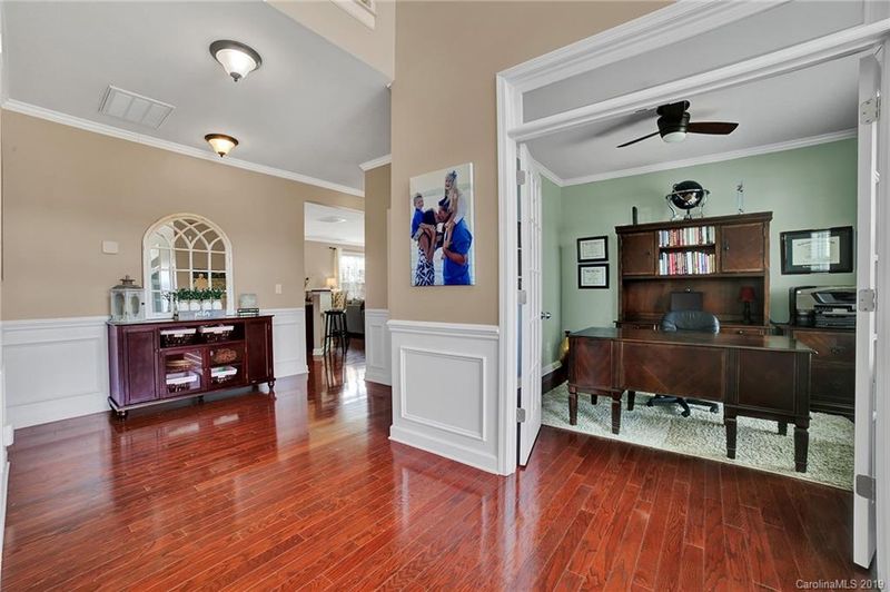607 Rosemary Ln, Tega Cay, SC 29708