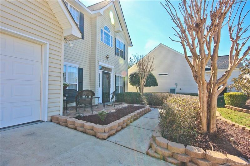 7208 Emden Ct, Charlotte, NC 28213