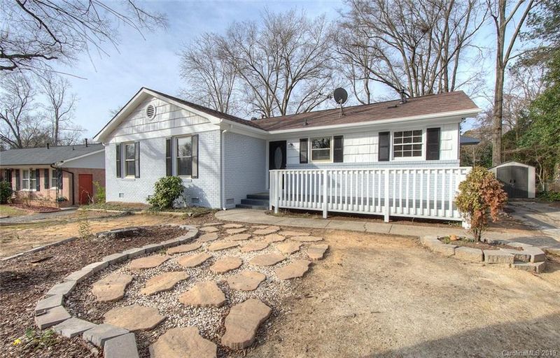 2923 Flintridge Dr, Charlotte, NC 28212