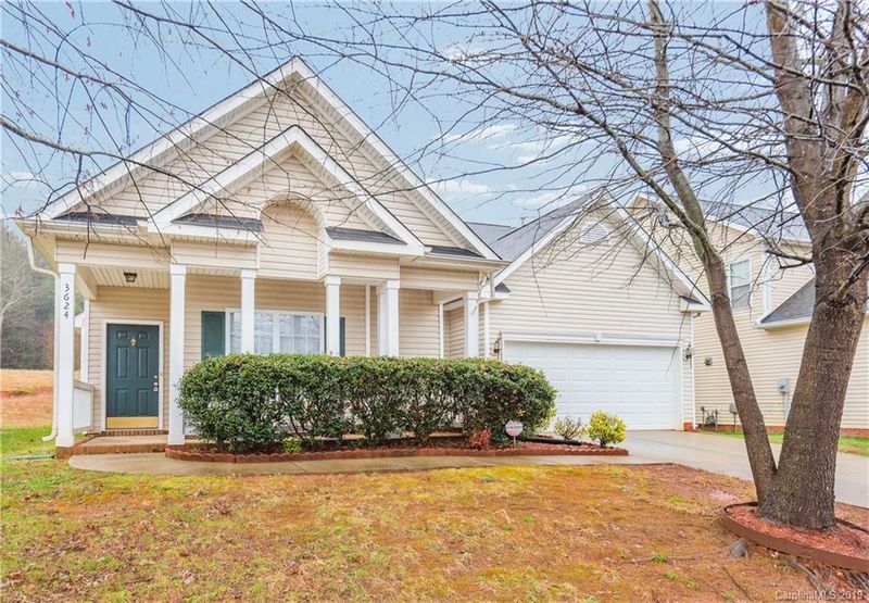 3624 Joel Turner Dr, Charlotte, NC 28216