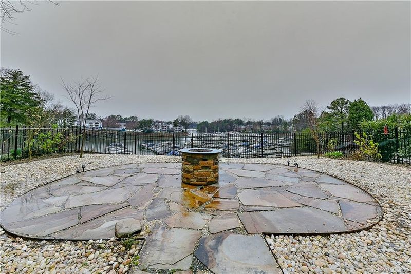 21334 Harken Dr, Cornelius, NC 28031