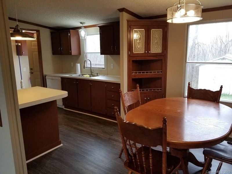 744 Long Shoals Rd, Lincolnton, NC 28092