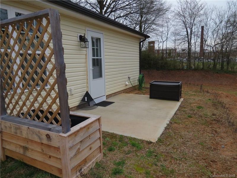 37 St Mary Ave, Concord, NC 28025