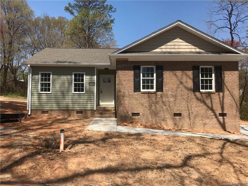 320 Blackwelder St, Kannapolis, NC 28081