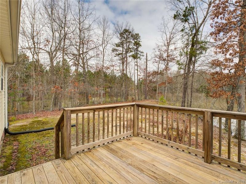530 Kittiewake Ln, Clover, SC 29710