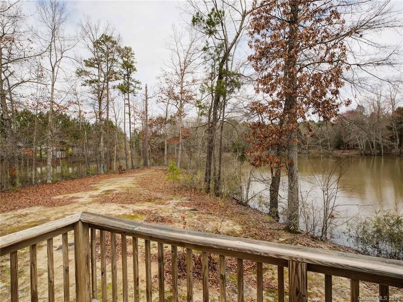 530 Kittiewake Ln, Clover, SC 29710