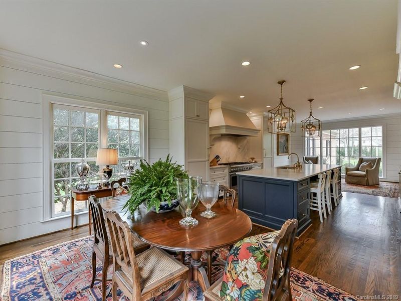 8225 Bar Harbor Ln, Charlotte, NC 28210