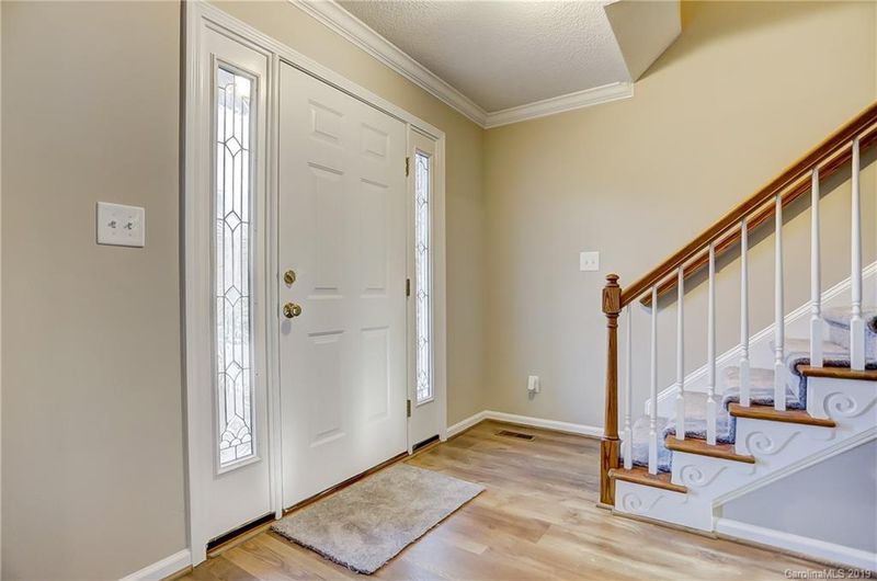 238 Ingonish Dr, Gastonia, NC 28056