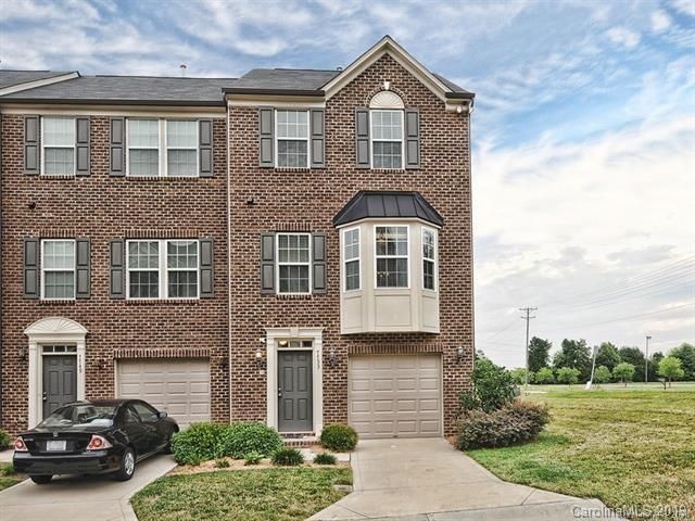 7753 Jackson Pond Dr #93, Charlotte, NC 28273