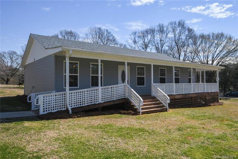 202 Cantrell Ave, Fort Mill, SC 29715
