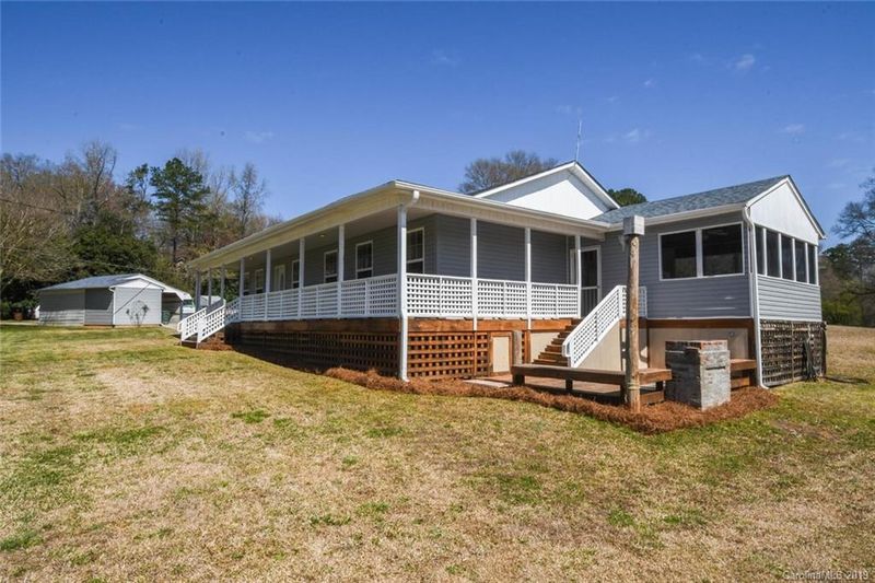 202 Cantrell Ave, Fort Mill, SC 29715