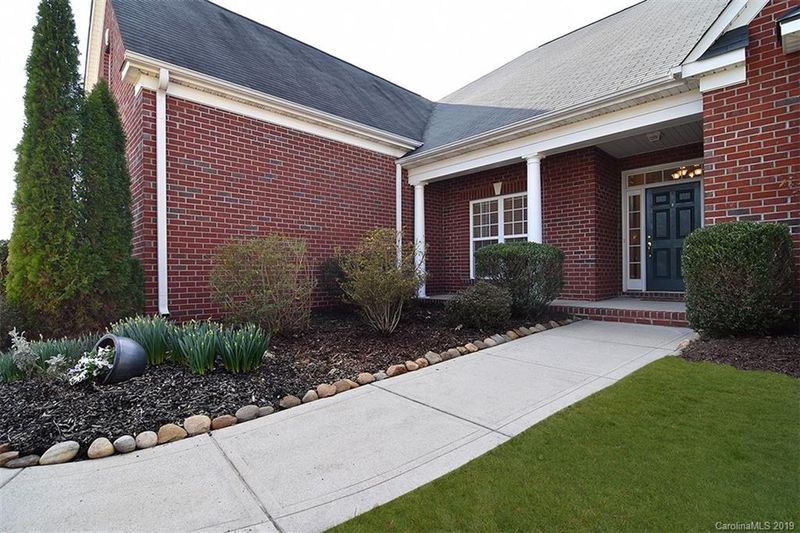 1316 Rolling Hills Ct, Concord, NC 28025