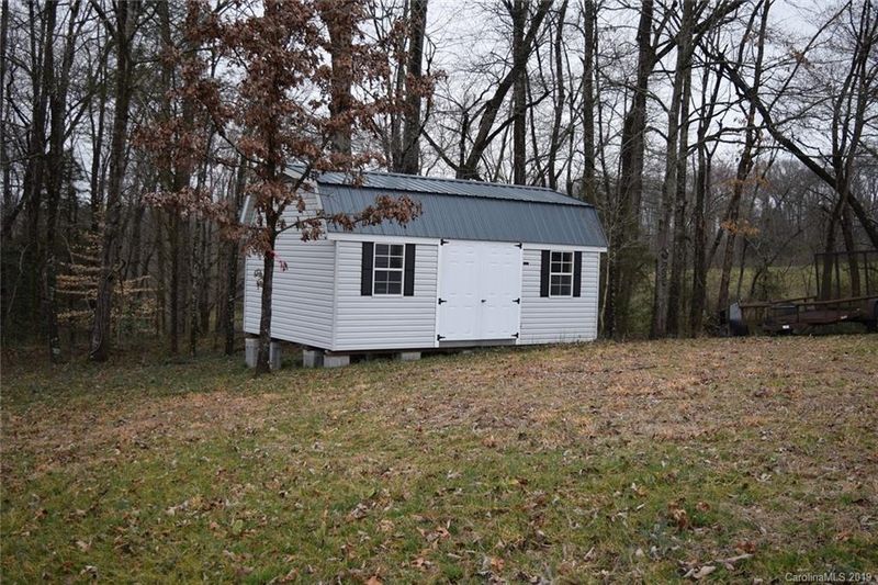 3317 Jennings Rd, Union Grove, NC 28689