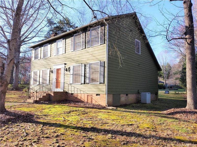 7130 Applecross Ln, Charlotte, NC 28215
