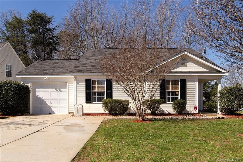 7845 Sullivans Trace Dr, Charlotte, NC 28217