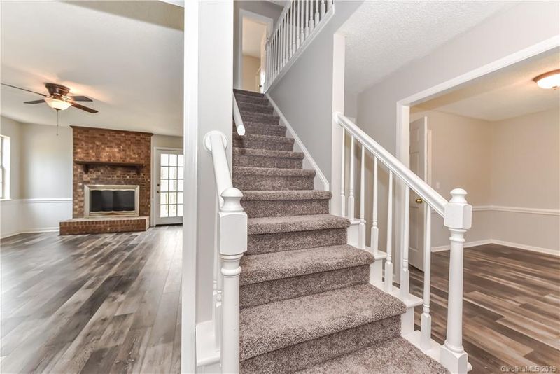 10033 Grand Junction Rd, Mint Hill, NC 28227