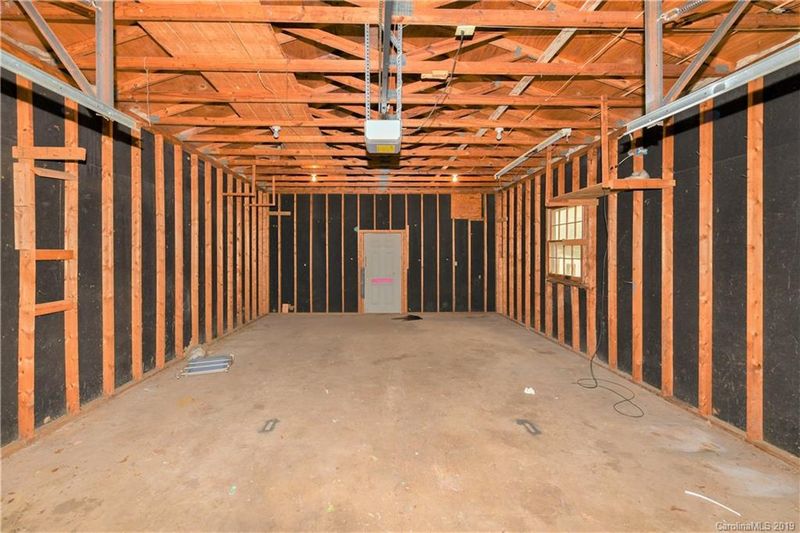 1808 Gemway Dr, Charlotte, NC 28216