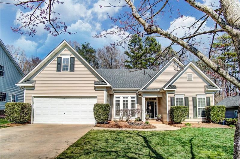 7667 Sedgebrook Dr, Stanley, NC 28164