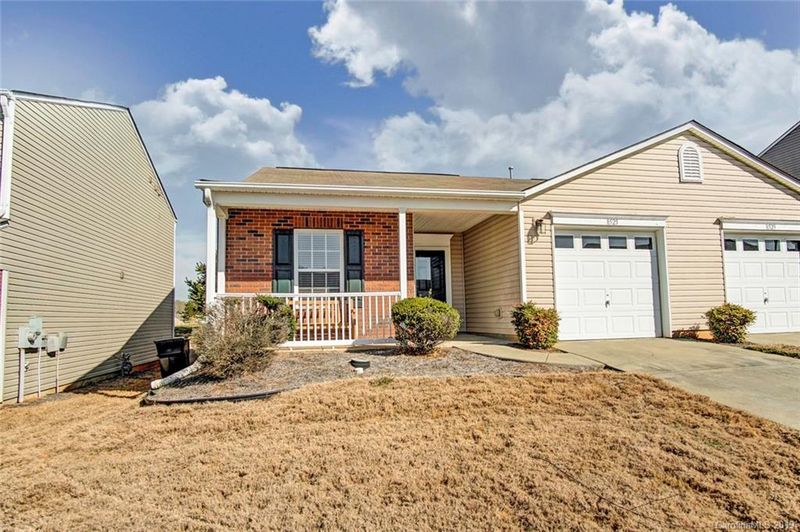 8525 Westhope St, Charlotte, NC 28216