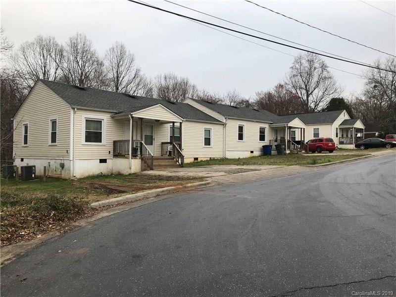 178 6th Avenue Dr SW #6, Conover, NC 28613