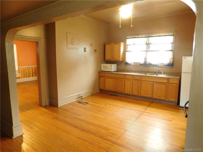 622 Poplar Ave, Kannapolis, NC 28081