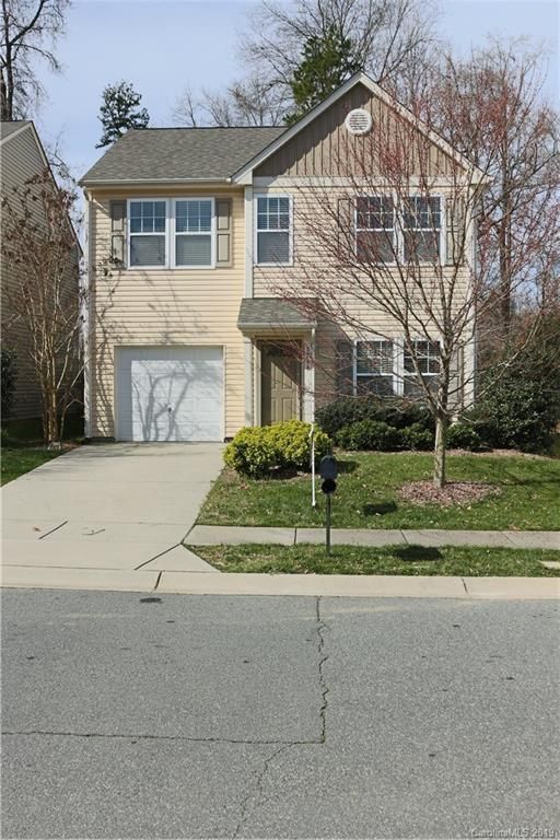 2708 Bramble Ridge Ct, Charlotte, NC 28215