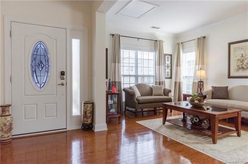 3316 Wrangler Ln, Charlotte, NC 28213