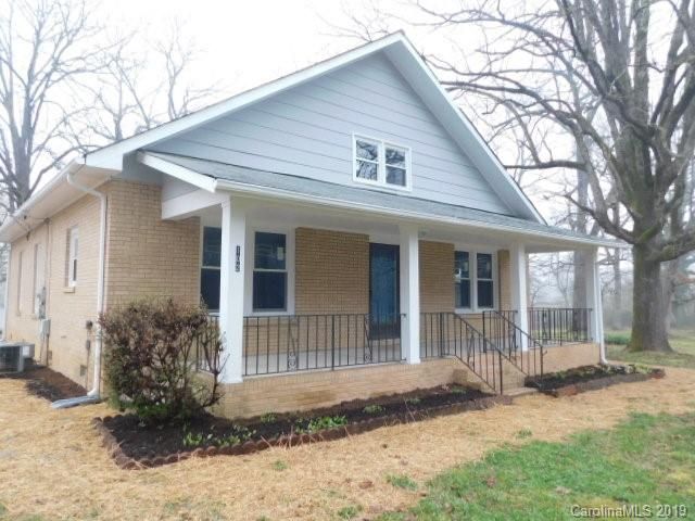 102 Countryside Dr, Cherryville, NC 28021