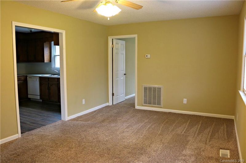 5311 Green Rd, Stanley, NC 28164